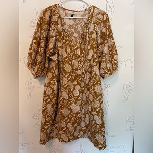 Universal Threads Floral Flowy Dress